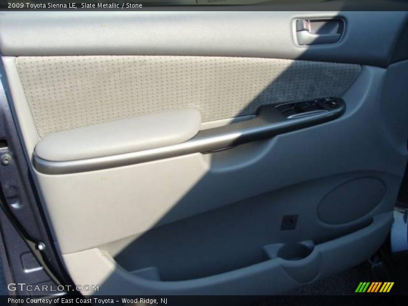 Slate Metallic / Stone 2009 Toyota Sienna LE