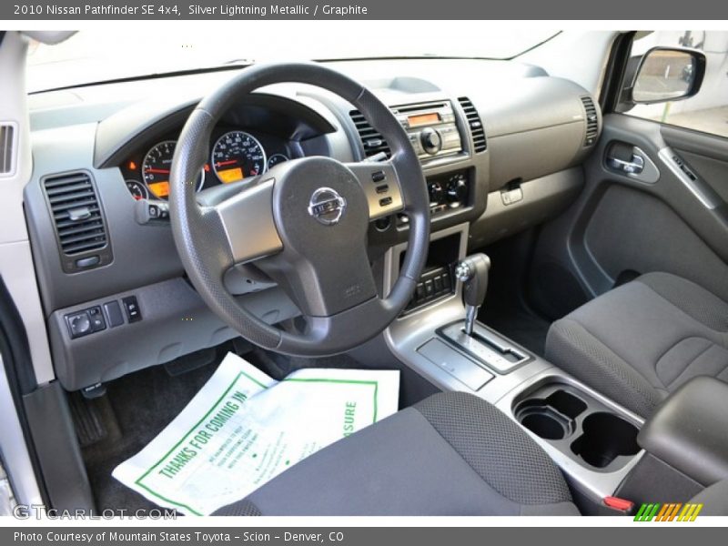 Silver Lightning Metallic / Graphite 2010 Nissan Pathfinder SE 4x4