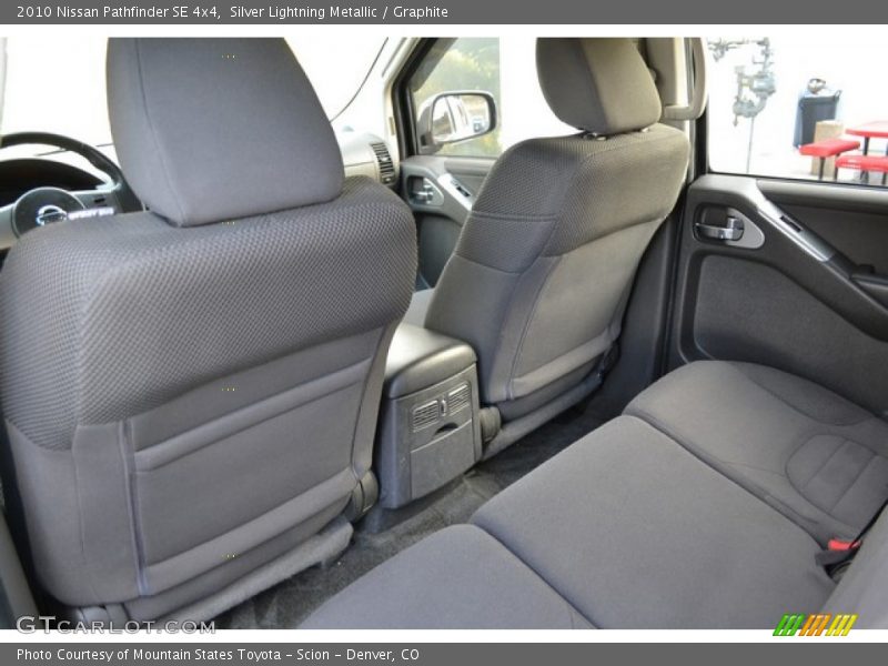 Silver Lightning Metallic / Graphite 2010 Nissan Pathfinder SE 4x4