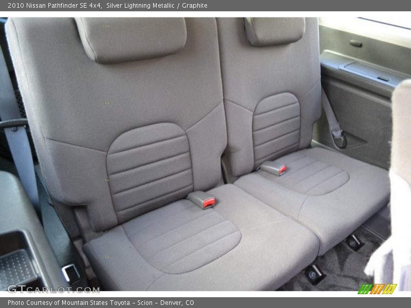 Silver Lightning Metallic / Graphite 2010 Nissan Pathfinder SE 4x4