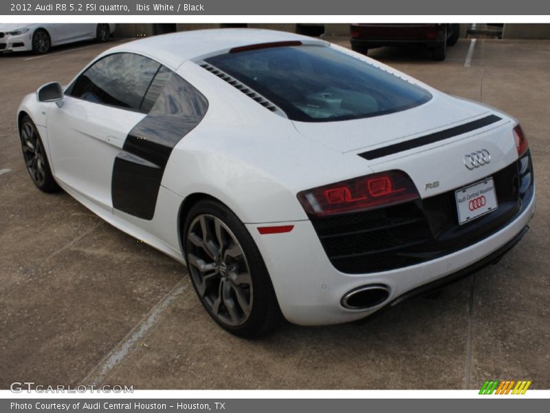 Ibis White / Black 2012 Audi R8 5.2 FSI quattro