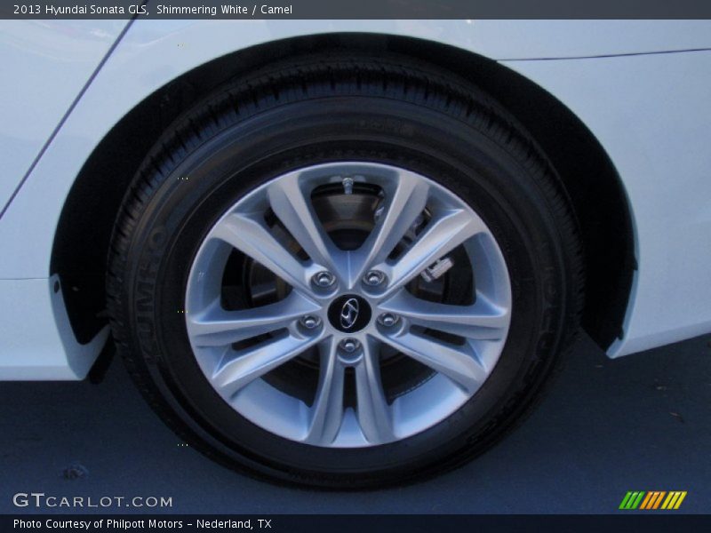 Shimmering White / Camel 2013 Hyundai Sonata GLS