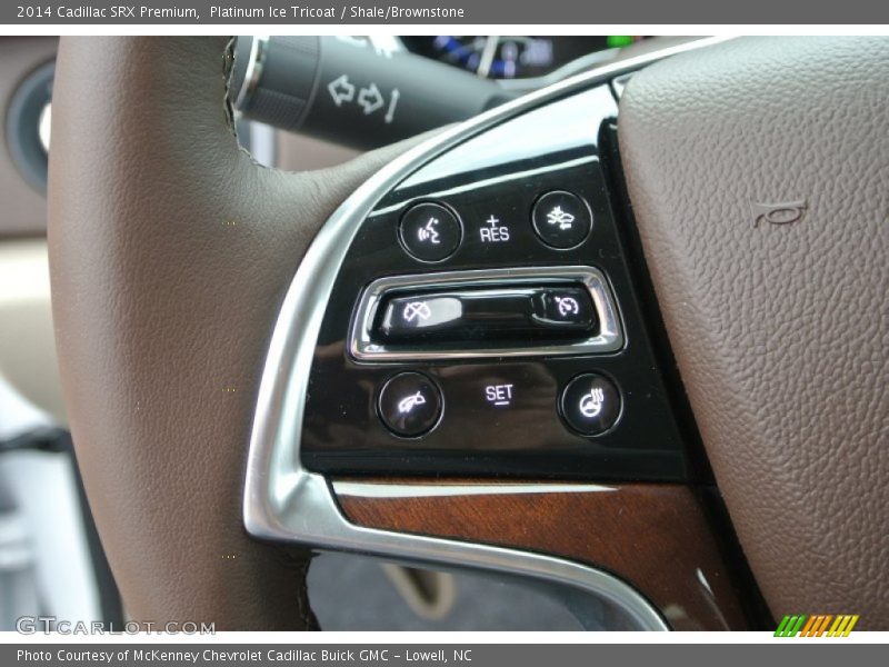 Controls of 2014 SRX Premium