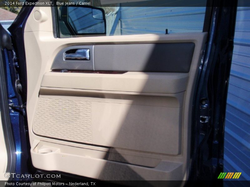 Blue Jeans / Camel 2014 Ford Expedition XLT