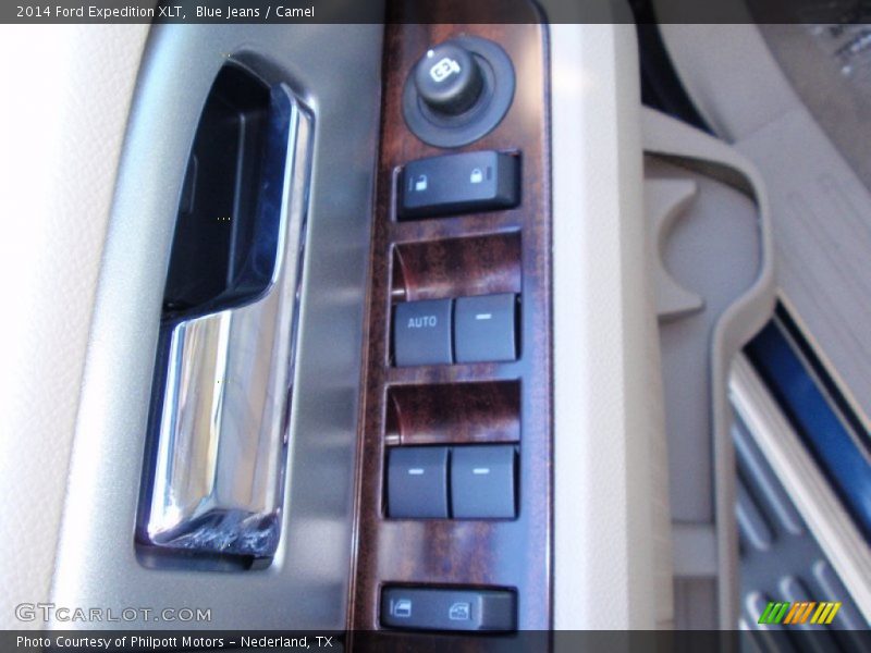Blue Jeans / Camel 2014 Ford Expedition XLT