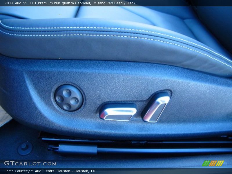 Controls of 2014 S5 3.0T Premium Plus quattro Cabriolet