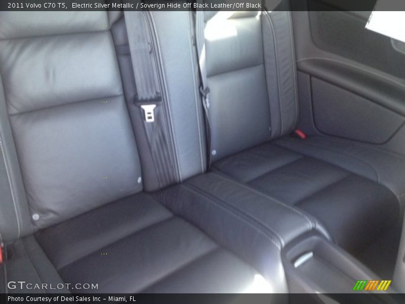 Electric Silver Metallic / Soverign Hide Off Black Leather/Off Black 2011 Volvo C70 T5