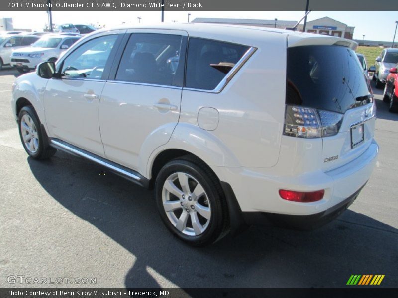 Diamond White Pearl / Black 2013 Mitsubishi Outlander GT S AWD