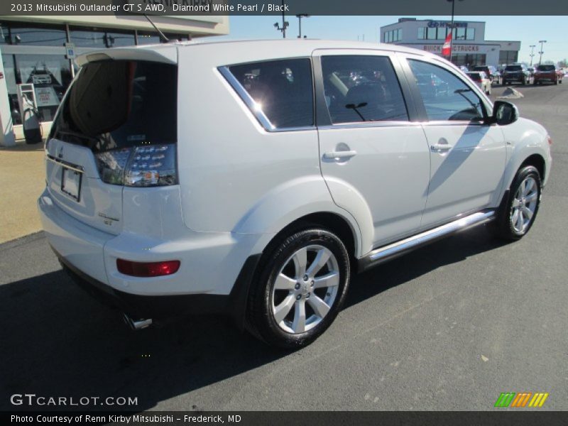 Diamond White Pearl / Black 2013 Mitsubishi Outlander GT S AWD