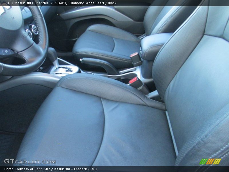 Diamond White Pearl / Black 2013 Mitsubishi Outlander GT S AWD