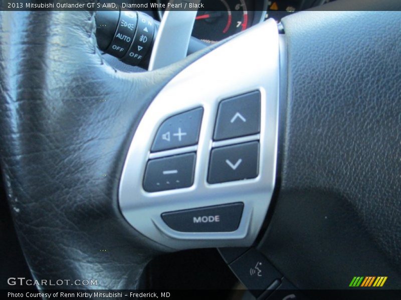 Diamond White Pearl / Black 2013 Mitsubishi Outlander GT S AWD