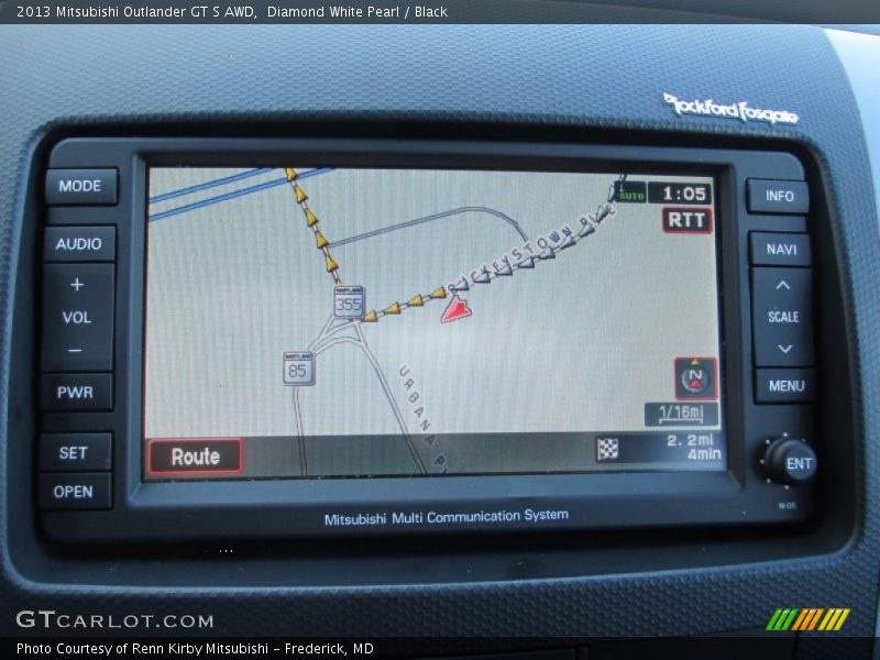 Diamond White Pearl / Black 2013 Mitsubishi Outlander GT S AWD