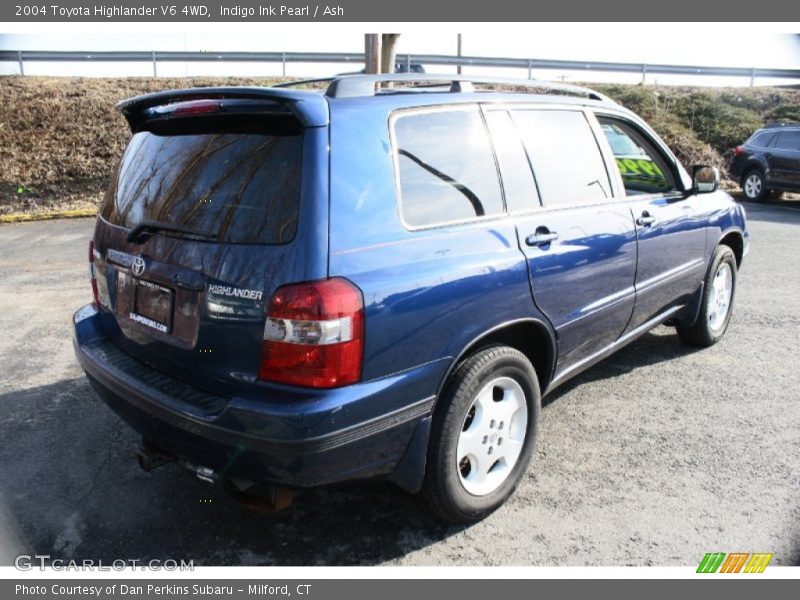 Indigo Ink Pearl / Ash 2004 Toyota Highlander V6 4WD