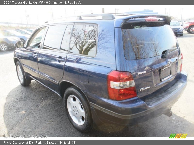 Indigo Ink Pearl / Ash 2004 Toyota Highlander V6 4WD
