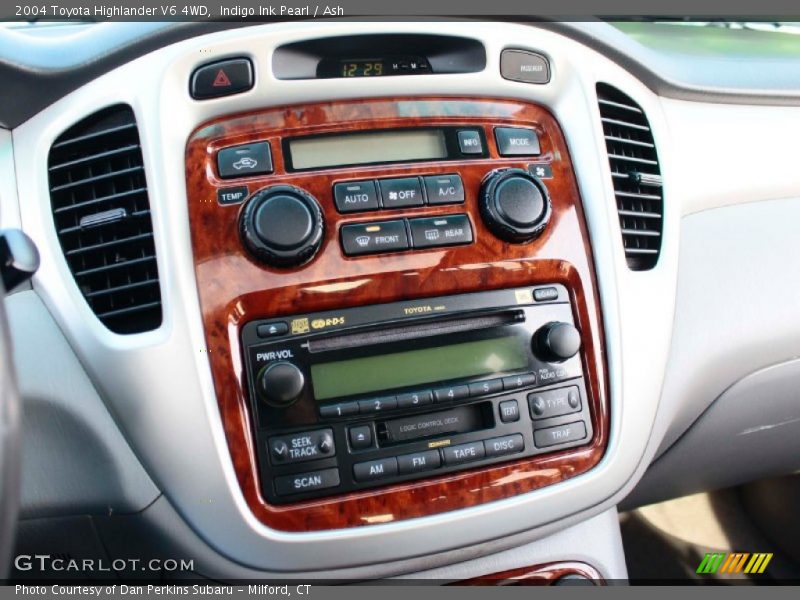 Indigo Ink Pearl / Ash 2004 Toyota Highlander V6 4WD
