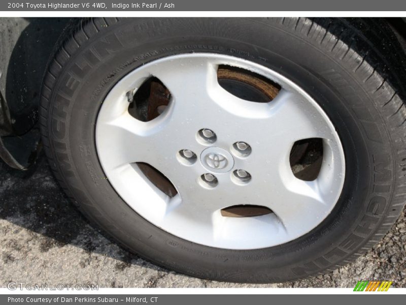 Indigo Ink Pearl / Ash 2004 Toyota Highlander V6 4WD