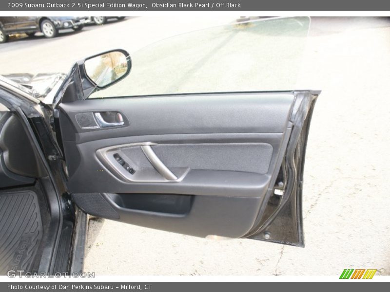 Obsidian Black Pearl / Off Black 2009 Subaru Outback 2.5i Special Edition Wagon