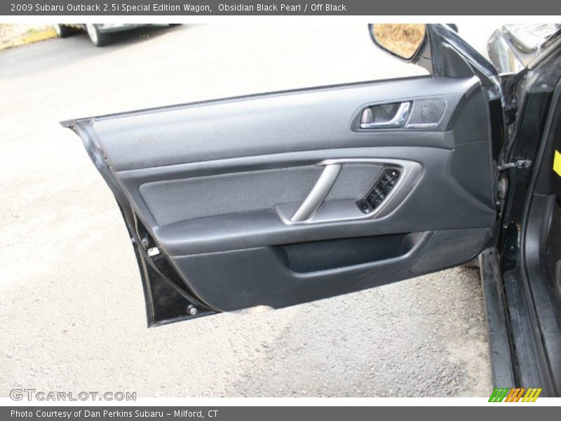 Obsidian Black Pearl / Off Black 2009 Subaru Outback 2.5i Special Edition Wagon