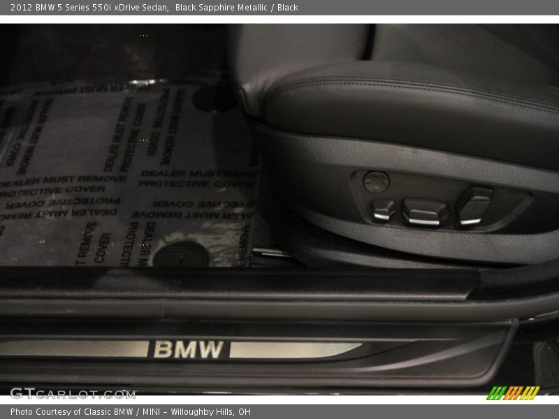 Black Sapphire Metallic / Black 2012 BMW 5 Series 550i xDrive Sedan