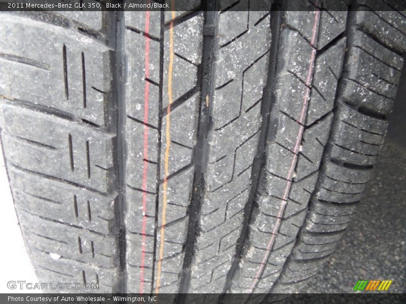 Black / Almond/Black 2011 Mercedes-Benz GLK 350