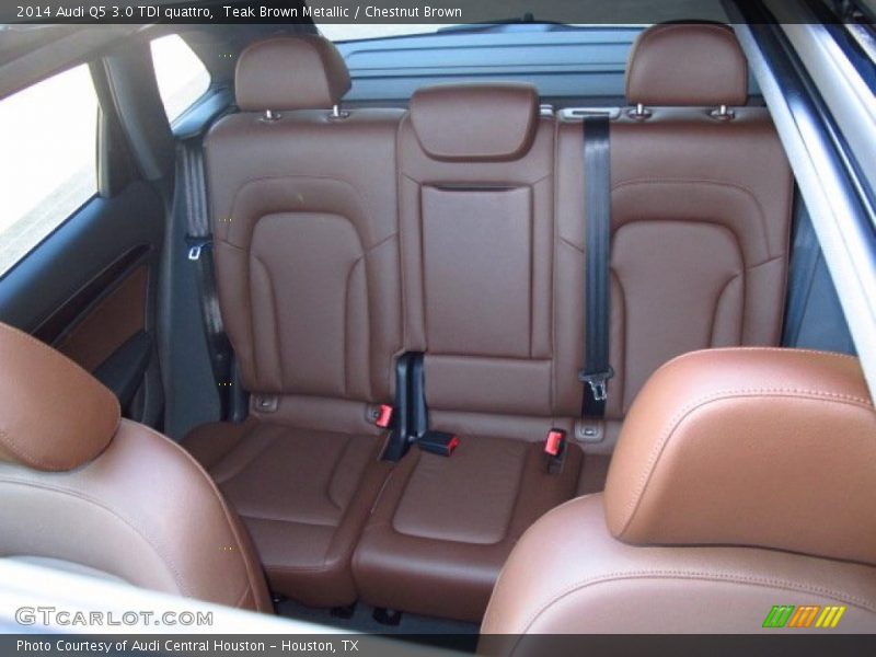 Rear Seat of 2014 Q5 3.0 TDI quattro