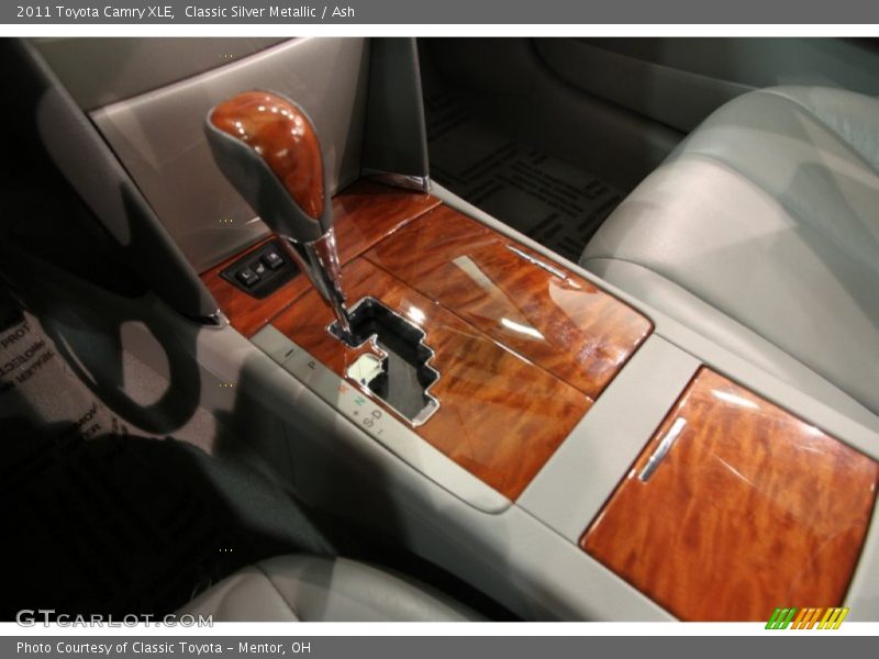 Classic Silver Metallic / Ash 2011 Toyota Camry XLE