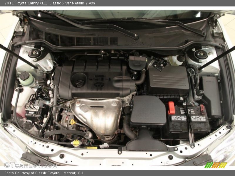 Classic Silver Metallic / Ash 2011 Toyota Camry XLE
