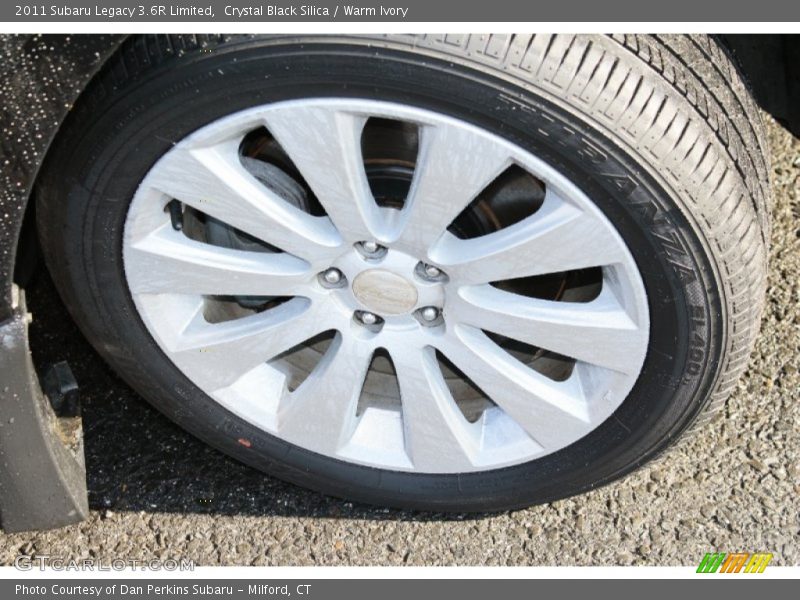 Crystal Black Silica / Warm Ivory 2011 Subaru Legacy 3.6R Limited