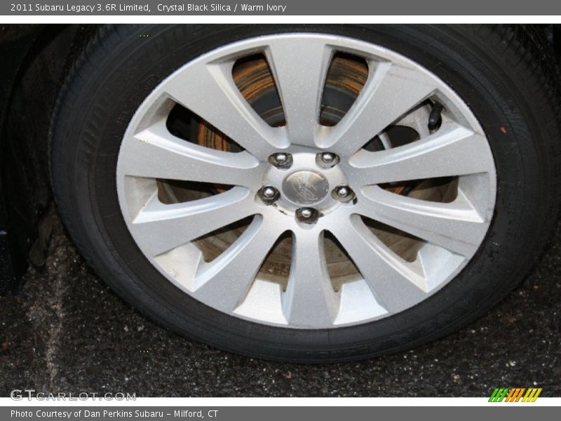 Crystal Black Silica / Warm Ivory 2011 Subaru Legacy 3.6R Limited