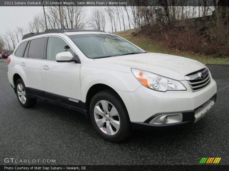 Front 3/4 View of 2011 Outback 2.5i Limited Wagon