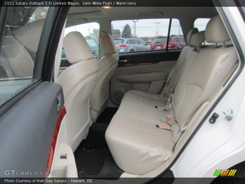 Satin White Pearl / Warm Ivory 2011 Subaru Outback 2.5i Limited Wagon