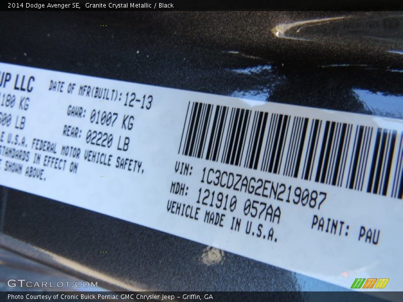 Granite Crystal Metallic / Black 2014 Dodge Avenger SE