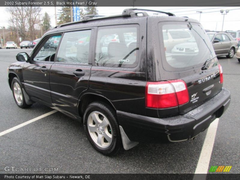Black Mica Pearl / Gray 2002 Subaru Forester 2.5 S