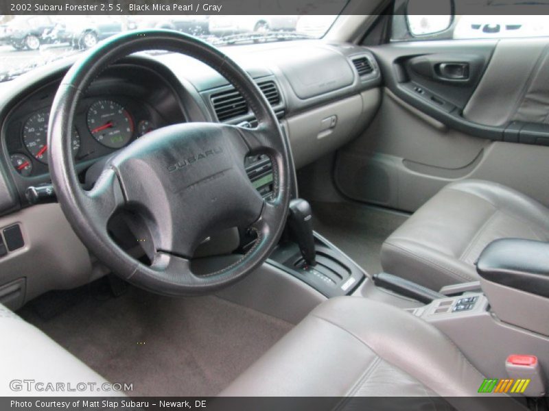  2002 Forester 2.5 S Gray Interior