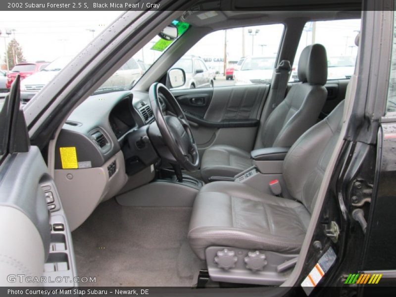 Front Seat of 2002 Forester 2.5 S