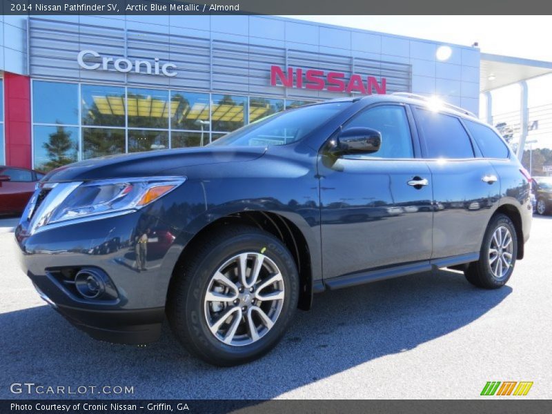 Arctic Blue Metallic / Almond 2014 Nissan Pathfinder SV