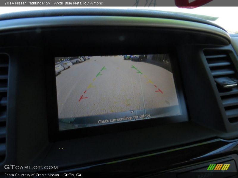 Arctic Blue Metallic / Almond 2014 Nissan Pathfinder SV