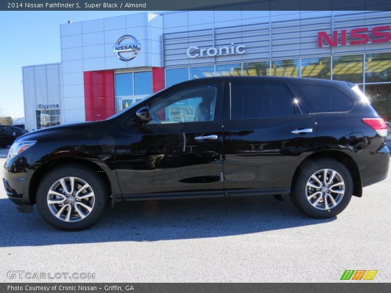Super Black / Almond 2014 Nissan Pathfinder S