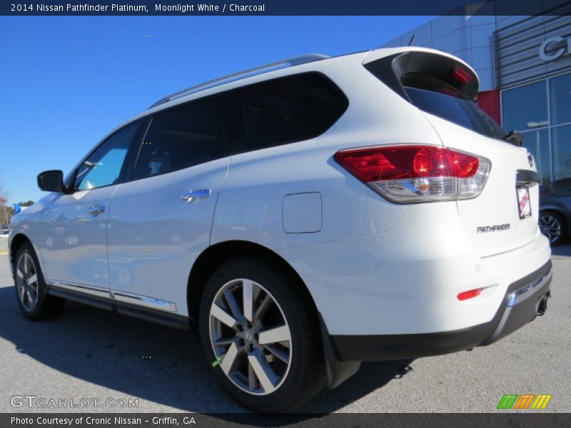 Moonlight White / Charcoal 2014 Nissan Pathfinder Platinum