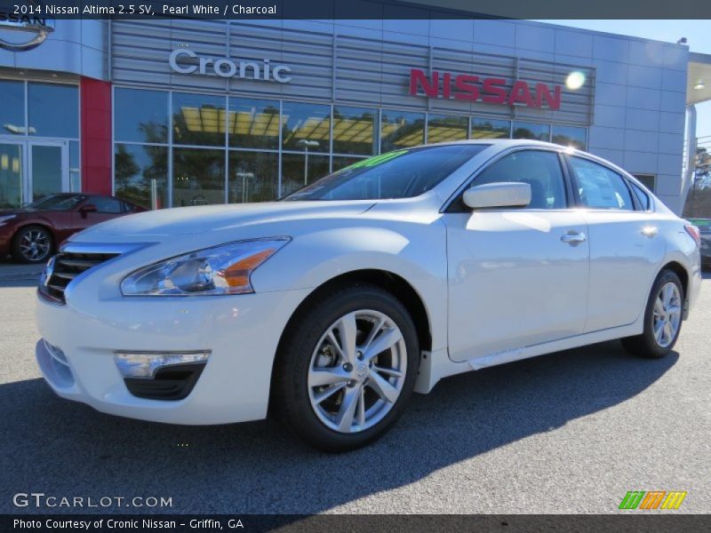 Pearl White / Charcoal 2014 Nissan Altima 2.5 SV