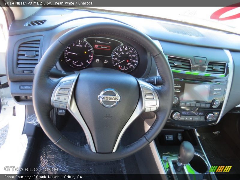 Pearl White / Charcoal 2014 Nissan Altima 2.5 SV