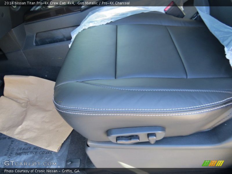 Gun Metallic / Pro-4X Charcoal 2014 Nissan Titan Pro-4X Crew Cab 4x4