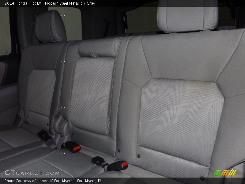 Modern Steel Metallic / Gray 2014 Honda Pilot LX