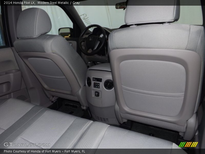 Modern Steel Metallic / Gray 2014 Honda Pilot LX