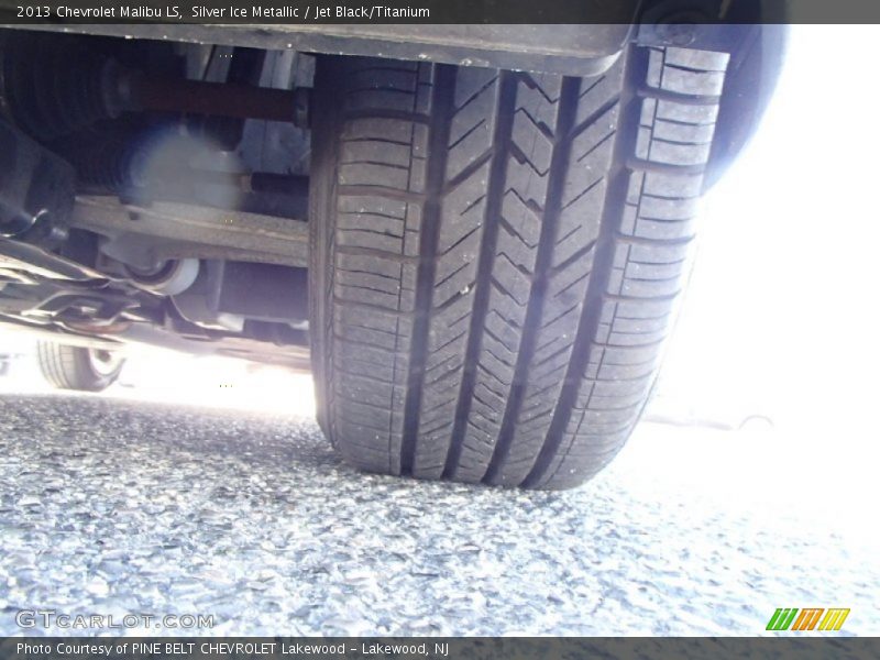 Silver Ice Metallic / Jet Black/Titanium 2013 Chevrolet Malibu LS
