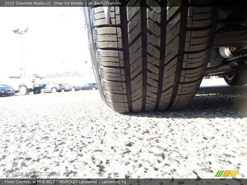 Silver Ice Metallic / Jet Black/Titanium 2013 Chevrolet Malibu LS