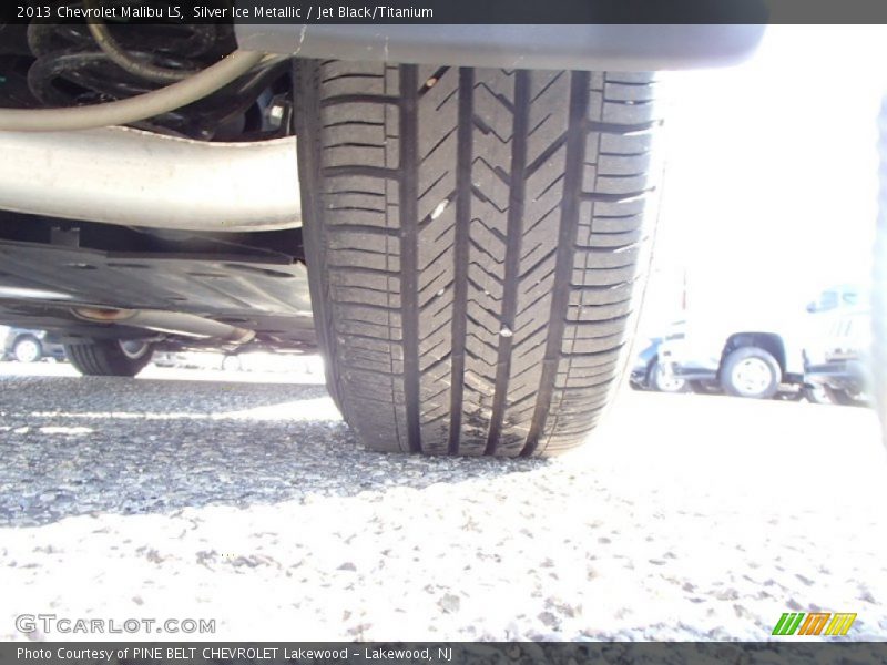 Silver Ice Metallic / Jet Black/Titanium 2013 Chevrolet Malibu LS
