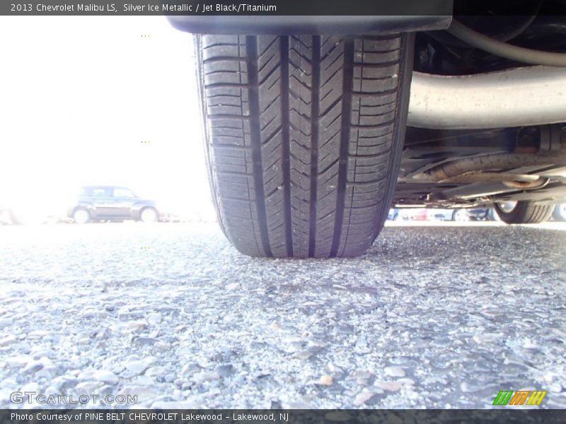 Silver Ice Metallic / Jet Black/Titanium 2013 Chevrolet Malibu LS