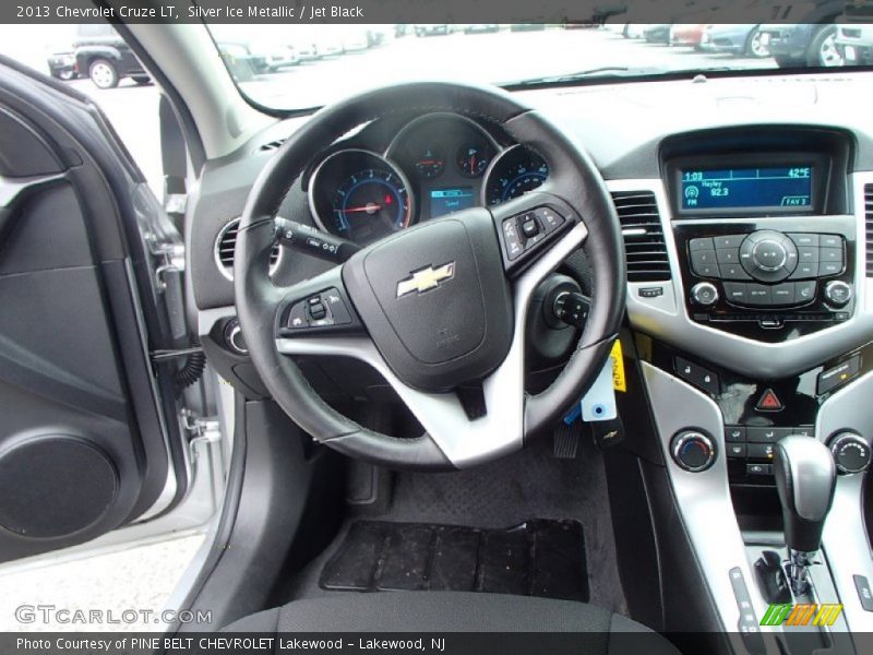 Silver Ice Metallic / Jet Black 2013 Chevrolet Cruze LT