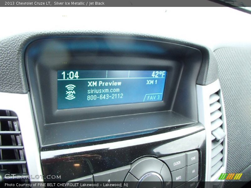 Silver Ice Metallic / Jet Black 2013 Chevrolet Cruze LT